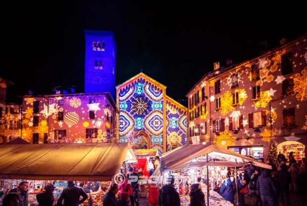 Christmas lights and market